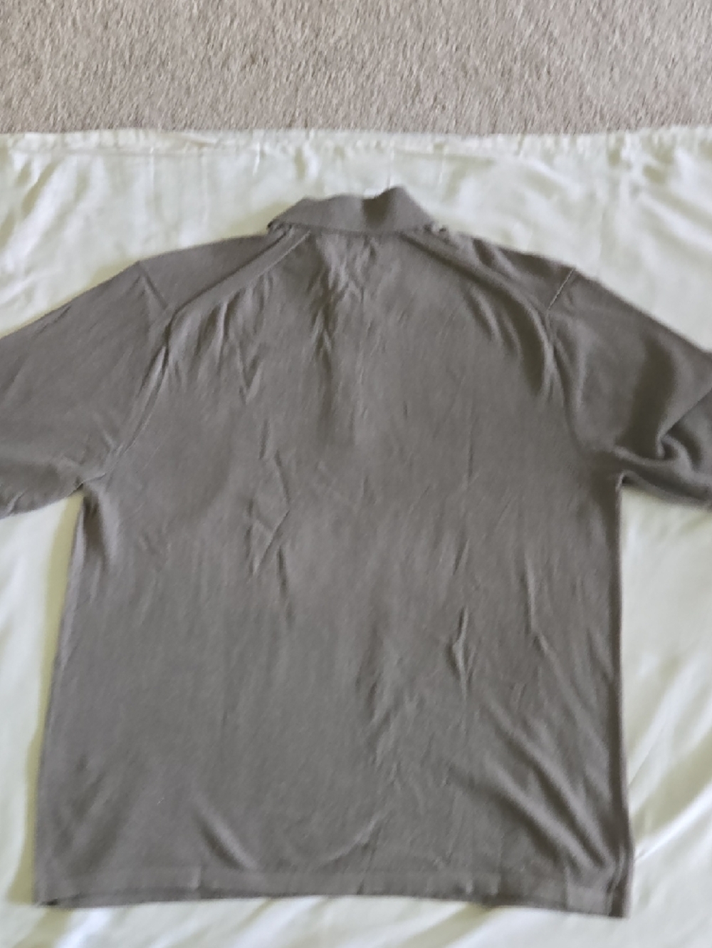 Uniqlo Men’s Polo Shirt in Olive - Picture 4 of 6